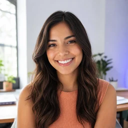 Sophie L., social media creator